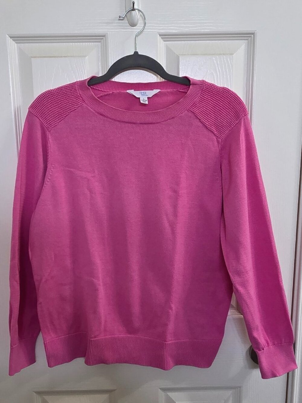 Pre-loved Pink Lightweight Crewneck Sweater Long Sleeve Knit Pullover Top